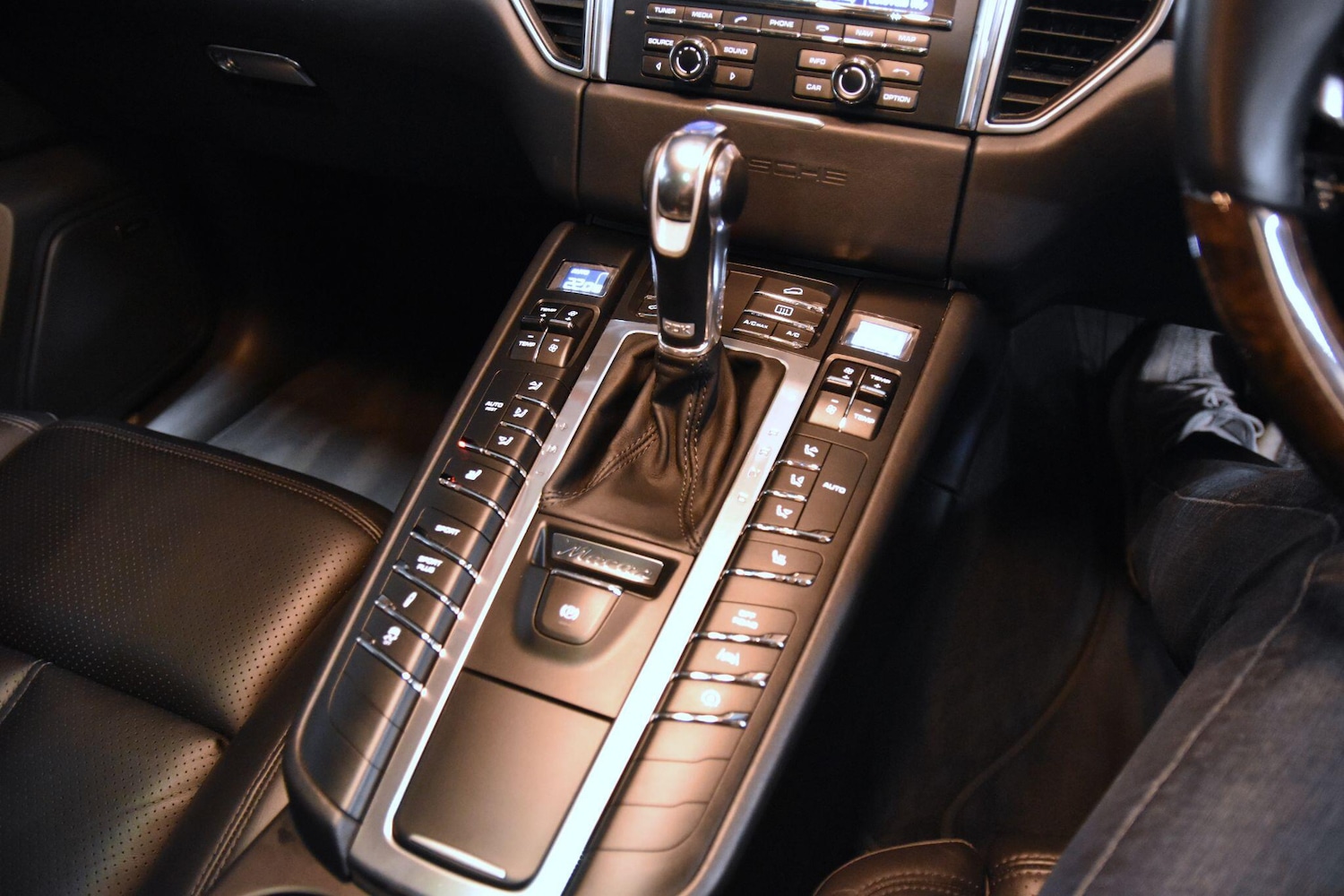 Used Porsche Macan 2015 for sale - 78100157: Photo 21