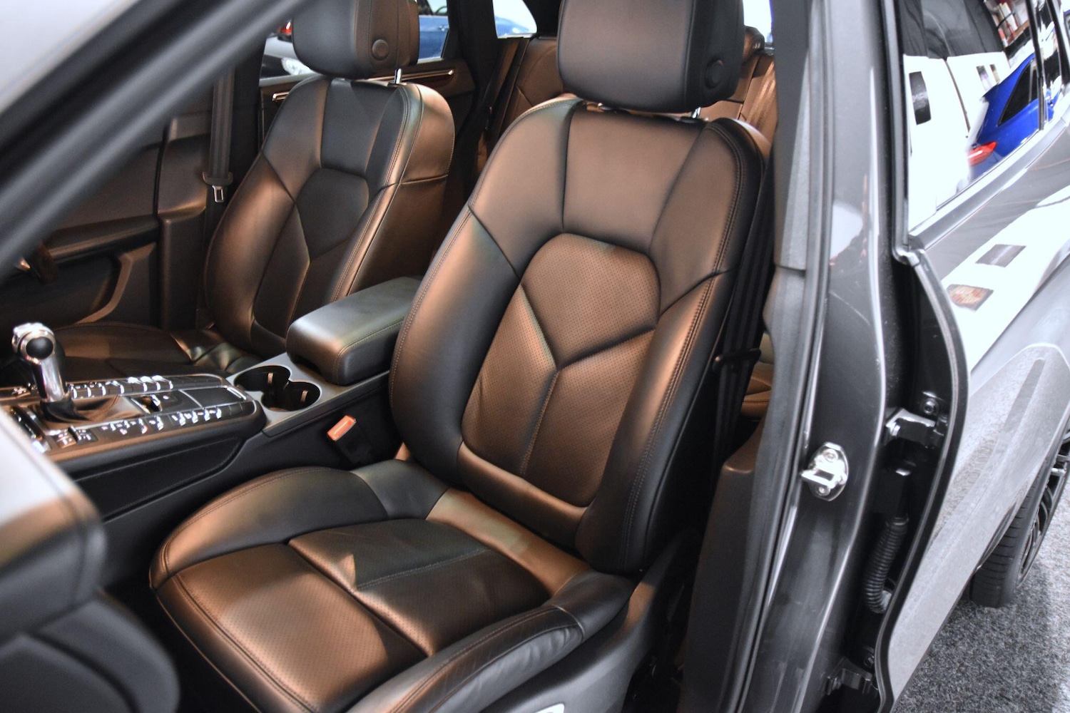 Used Porsche Macan 2015 for sale - 78100157: Photo 30