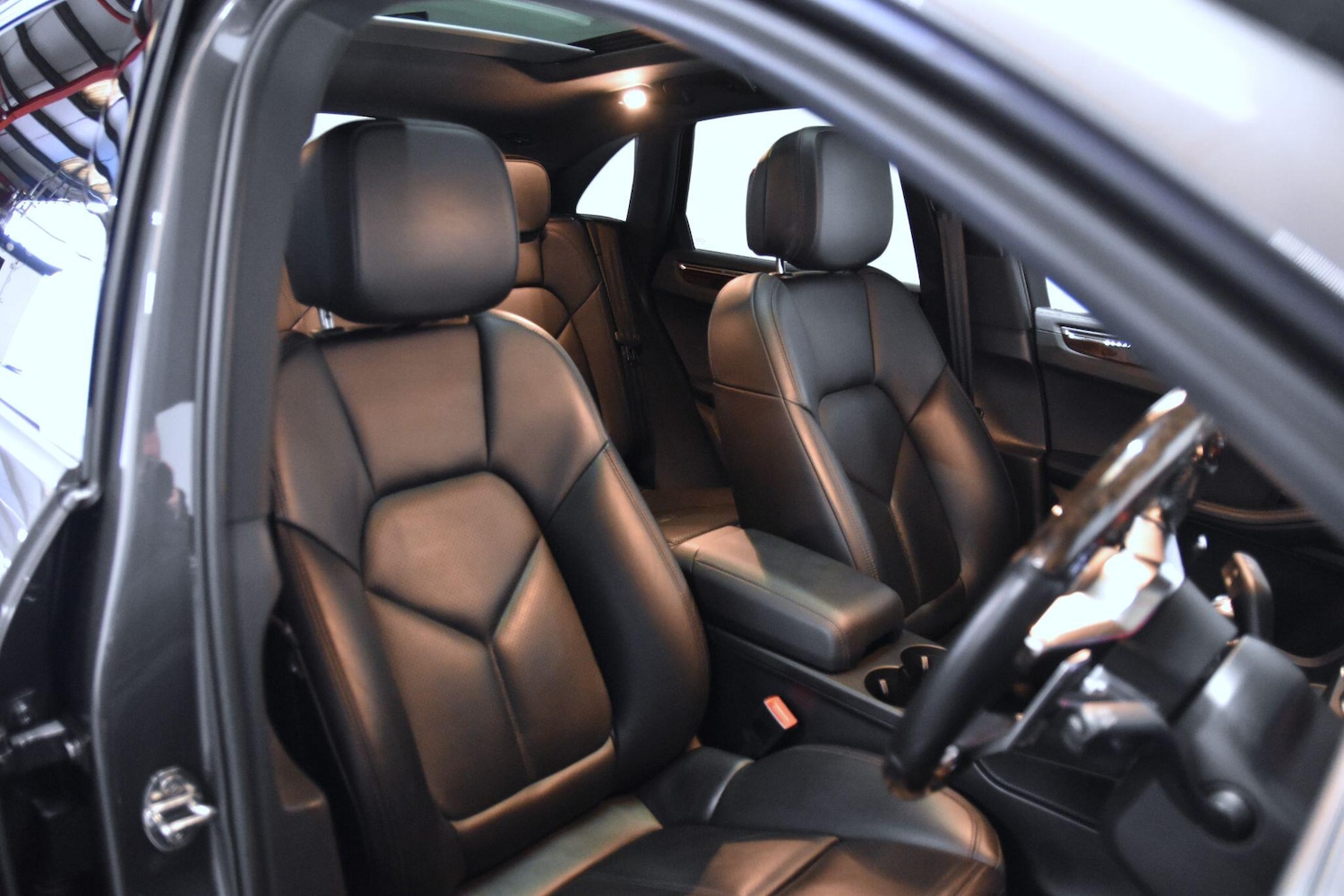 Used Porsche Macan 2015 for sale - 78100157: Photo 7