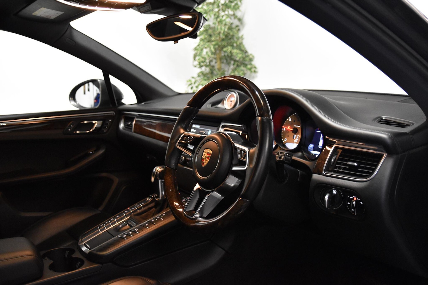 Used Porsche Macan 2015 for sale - 78100157: Photo 9