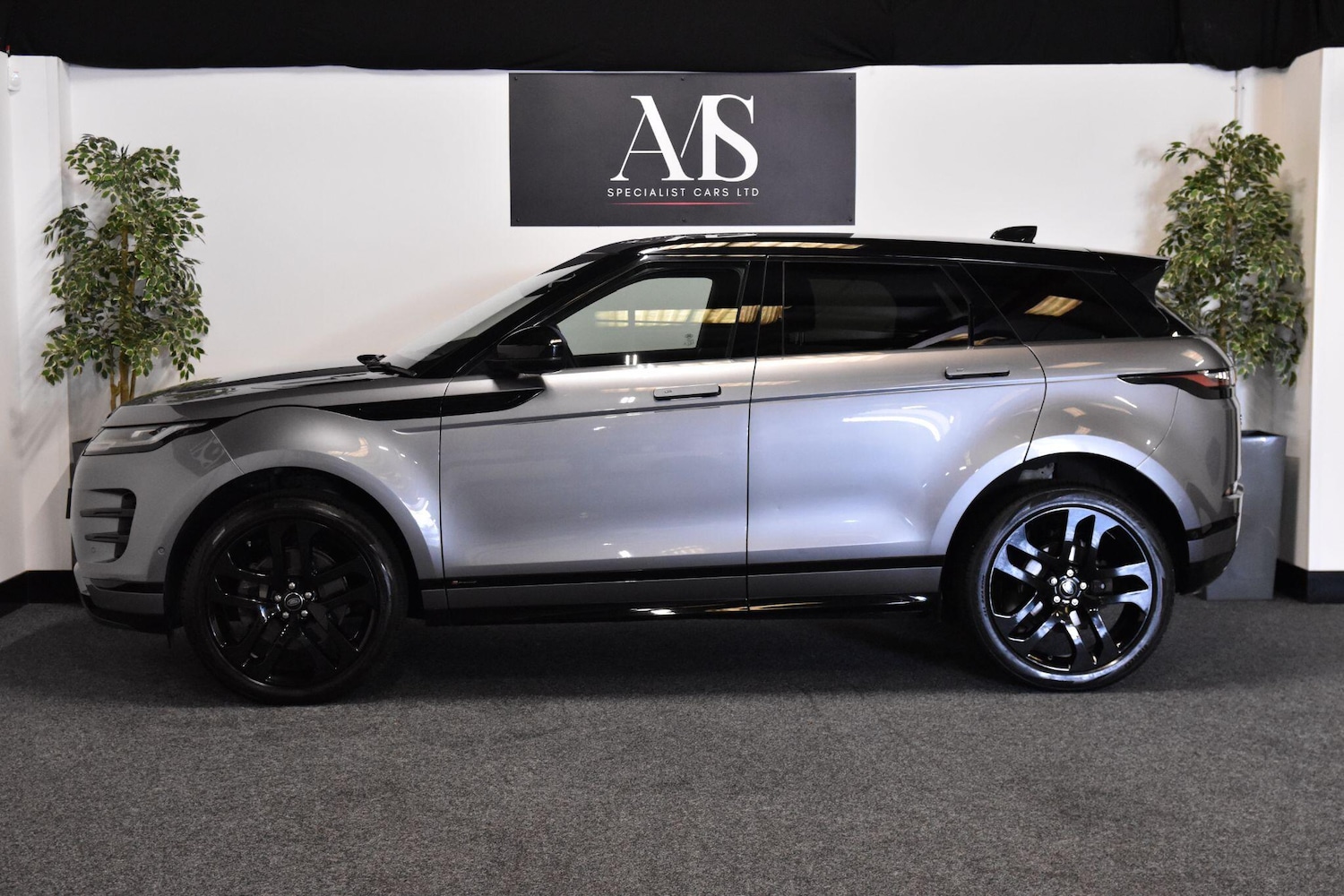 Used Land Rover Range Rover Evoque 2019 for sale - 76656975: Photo 2