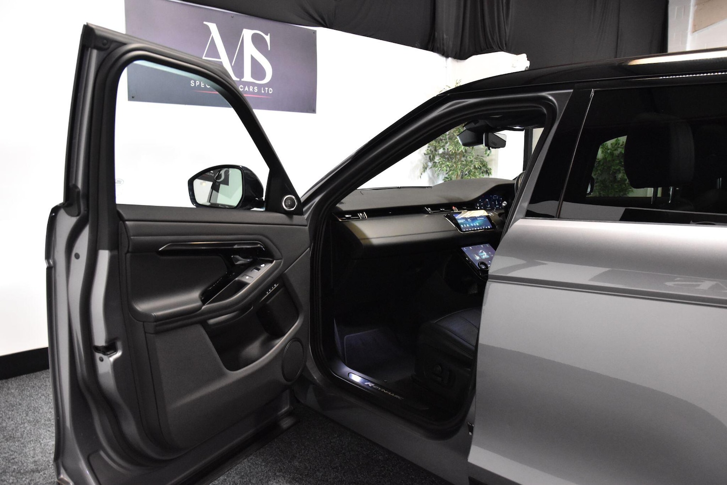 Used Land Rover Range Rover Evoque 2019 for sale - 76656975: Photo 28