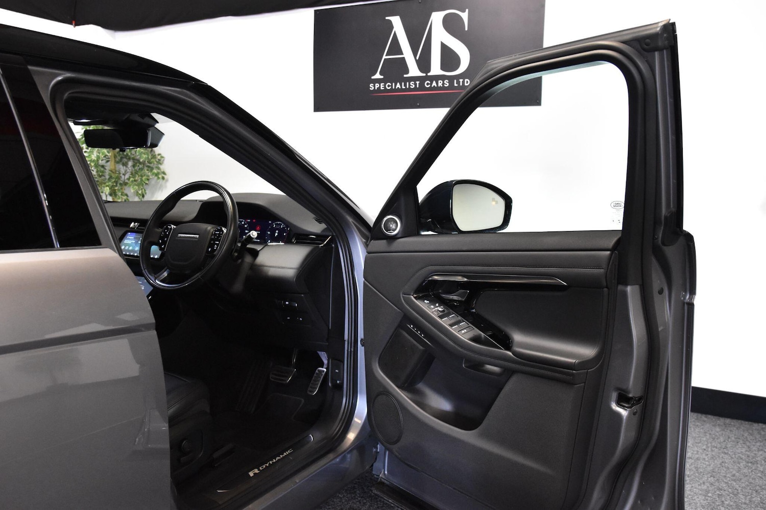 Used Land Rover Range Rover Evoque 2019 for sale - 76656975: Photo 6