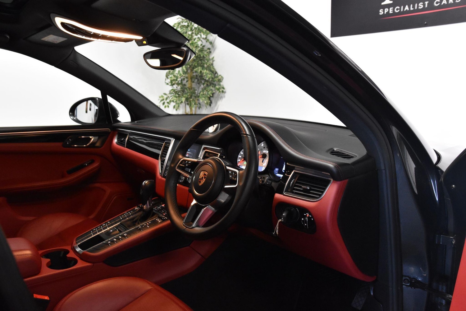 Used Porsche Macan 2018 for sale - 76899555: Photo 10