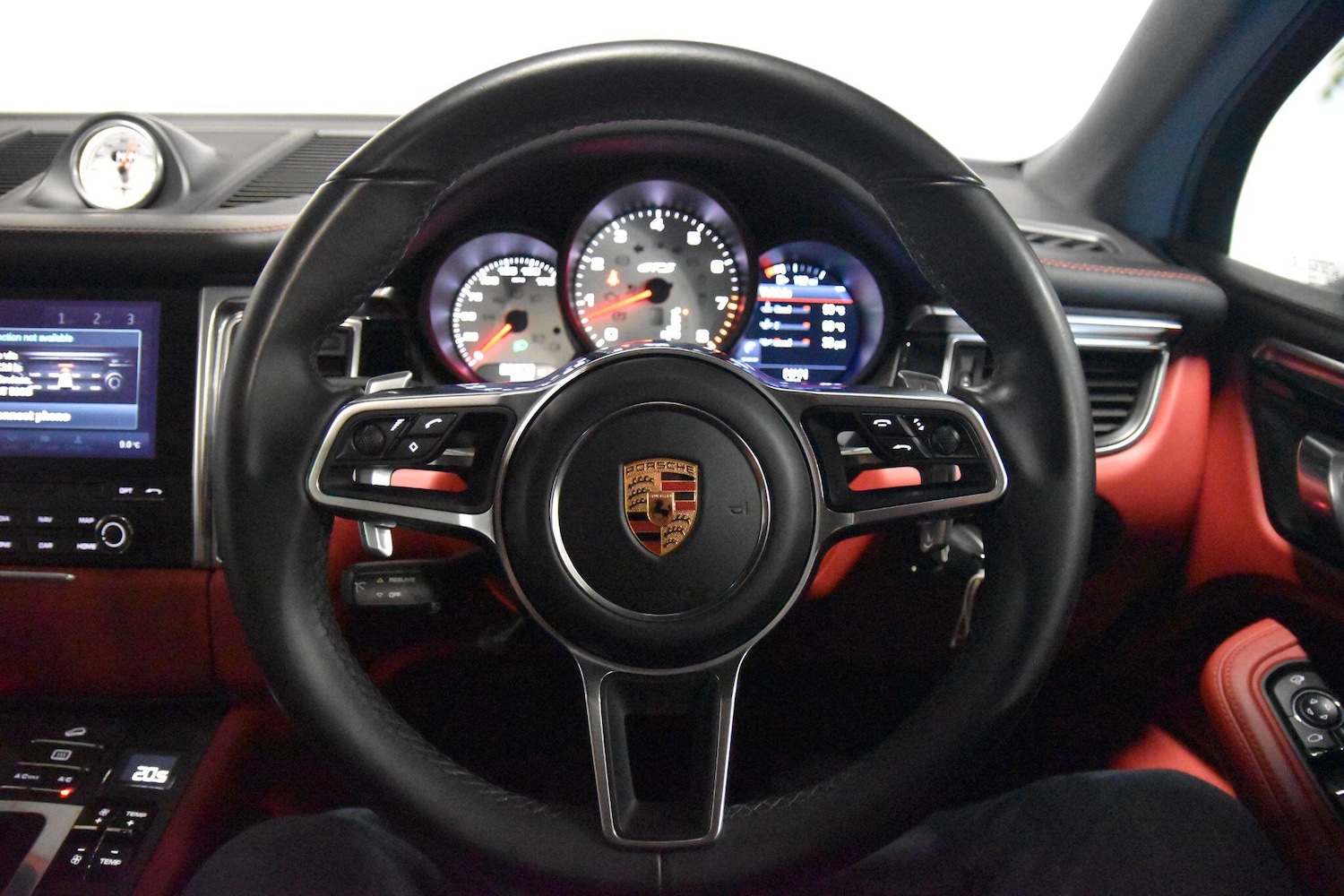 Used Porsche Macan 2018 for sale - 76899555: Photo 11