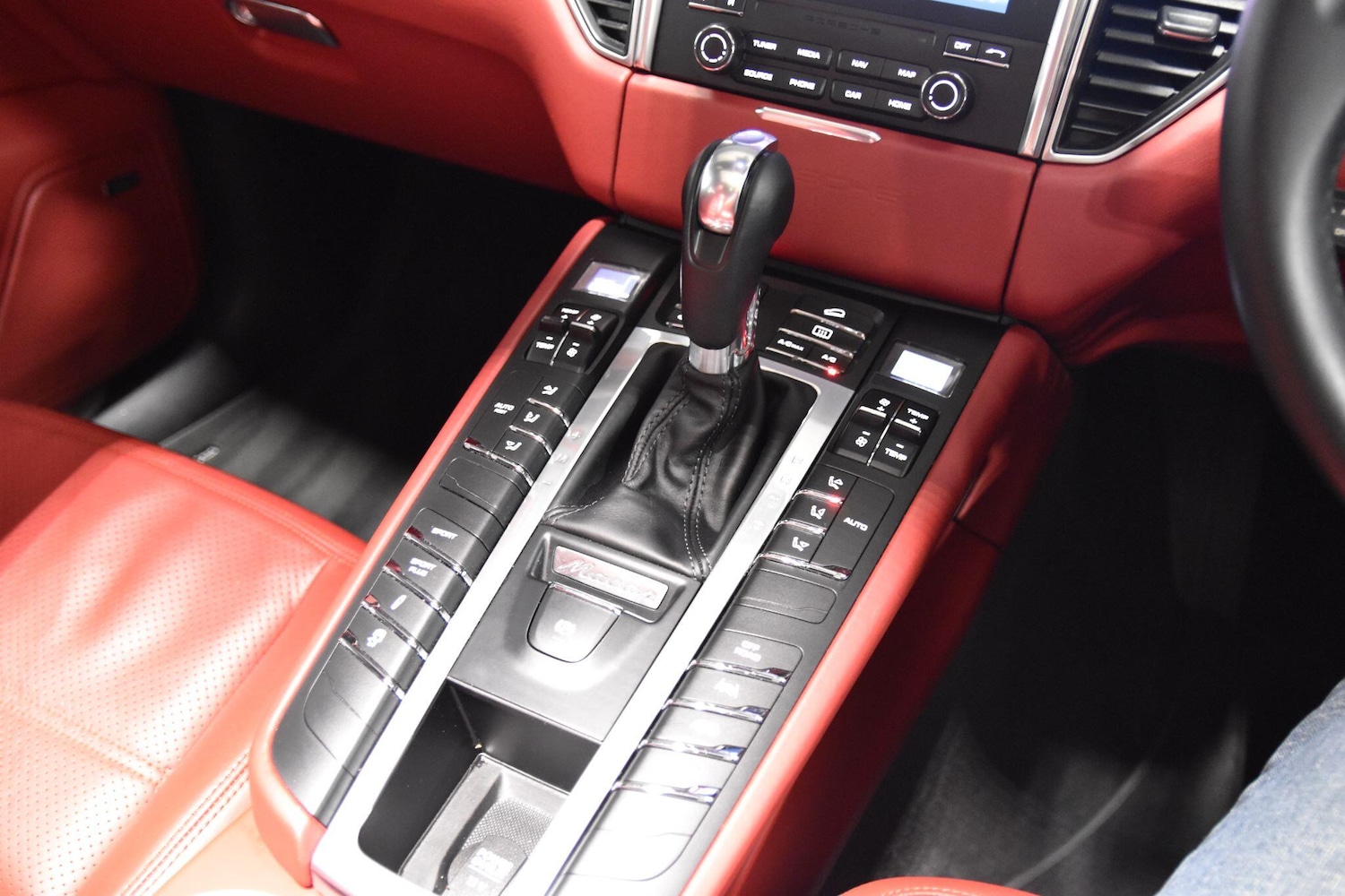 Used Porsche Macan 2018 for sale - 76899555: Photo 23