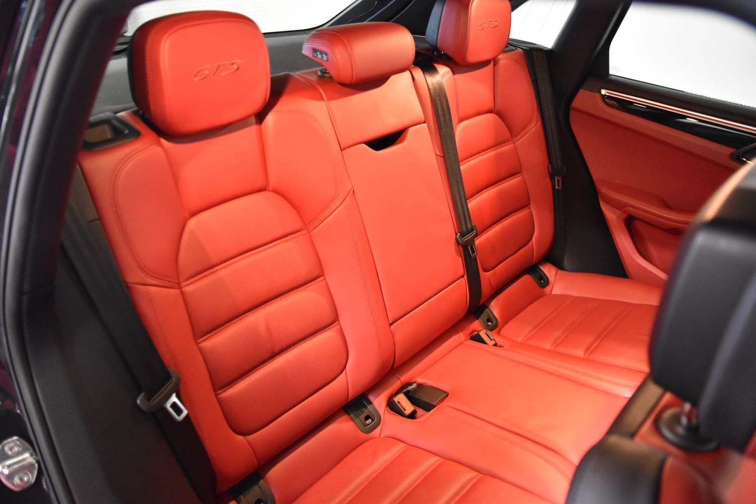 Used Porsche Macan 2018 for sale - 76899555: Photo 27