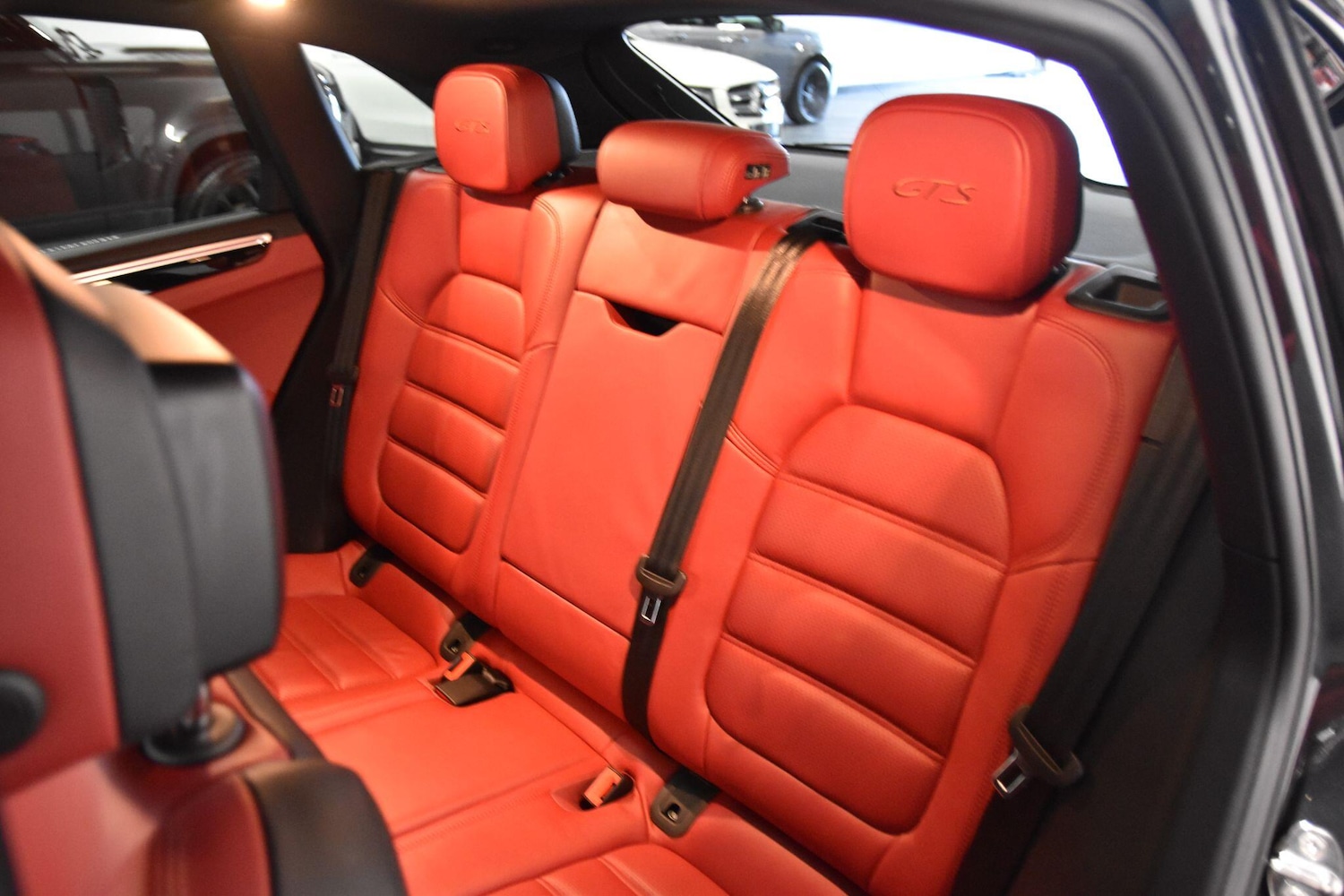 Used Porsche Macan 2018 for sale - 76899555: Photo 33