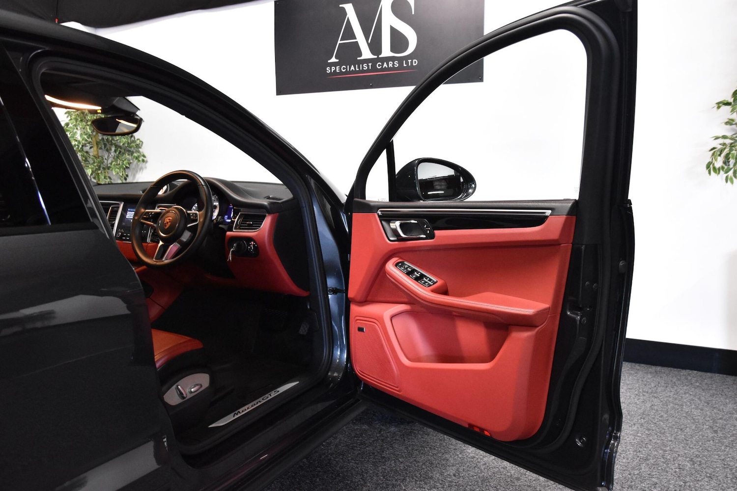 Used Porsche Macan 2018 for sale - 76899555: Photo 6