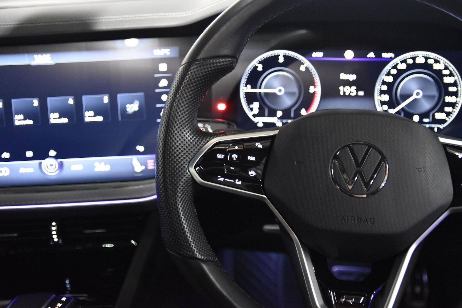 Used Volkswagen Touareg for sale - 77290423: Photo 12