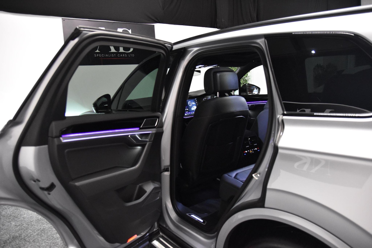 Used Volkswagen Touareg for sale - 77290423: Photo 30