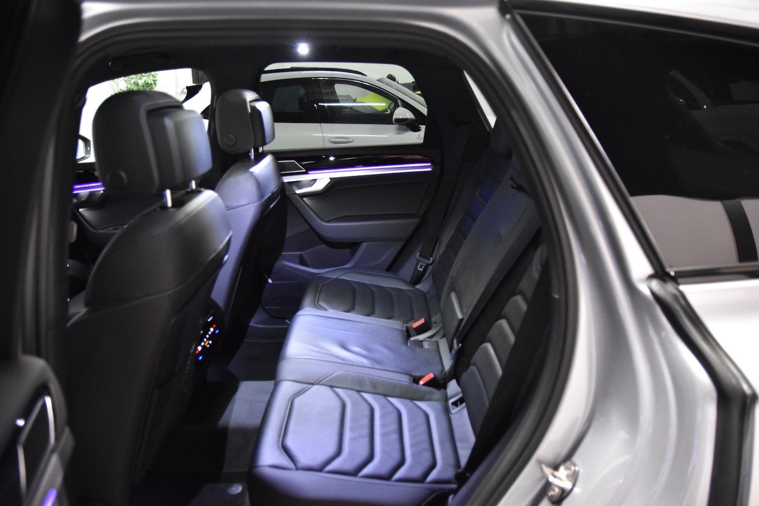 Used Volkswagen Touareg for sale - 77290423: Photo 31