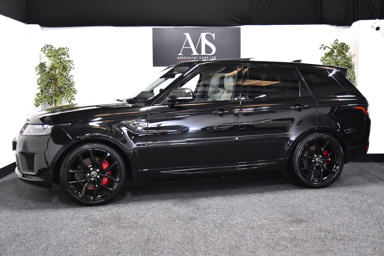 Used Land Rover Range Rover Sport 2018 for sale - 76742861: Photo 1