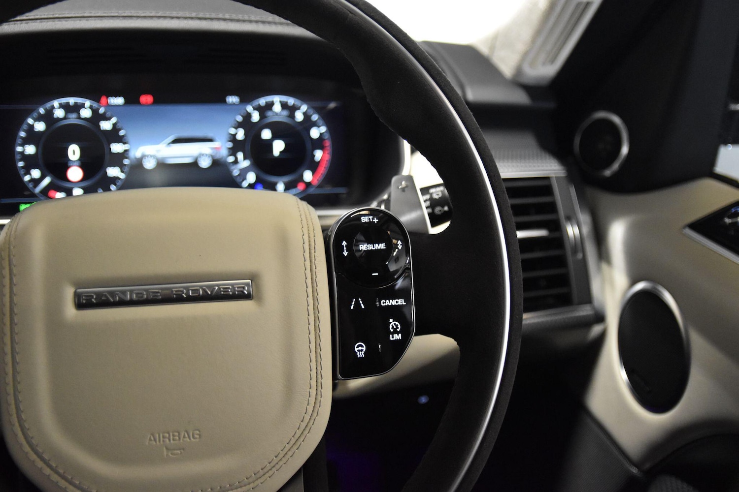 Used Land Rover Range Rover Sport 2018 for sale - 76742861: Photo 12