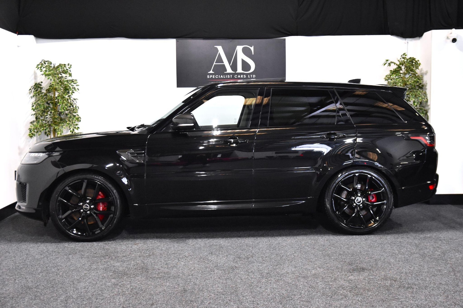 Used Land Rover Range Rover Sport 2018 for sale - 76742861: Photo 2