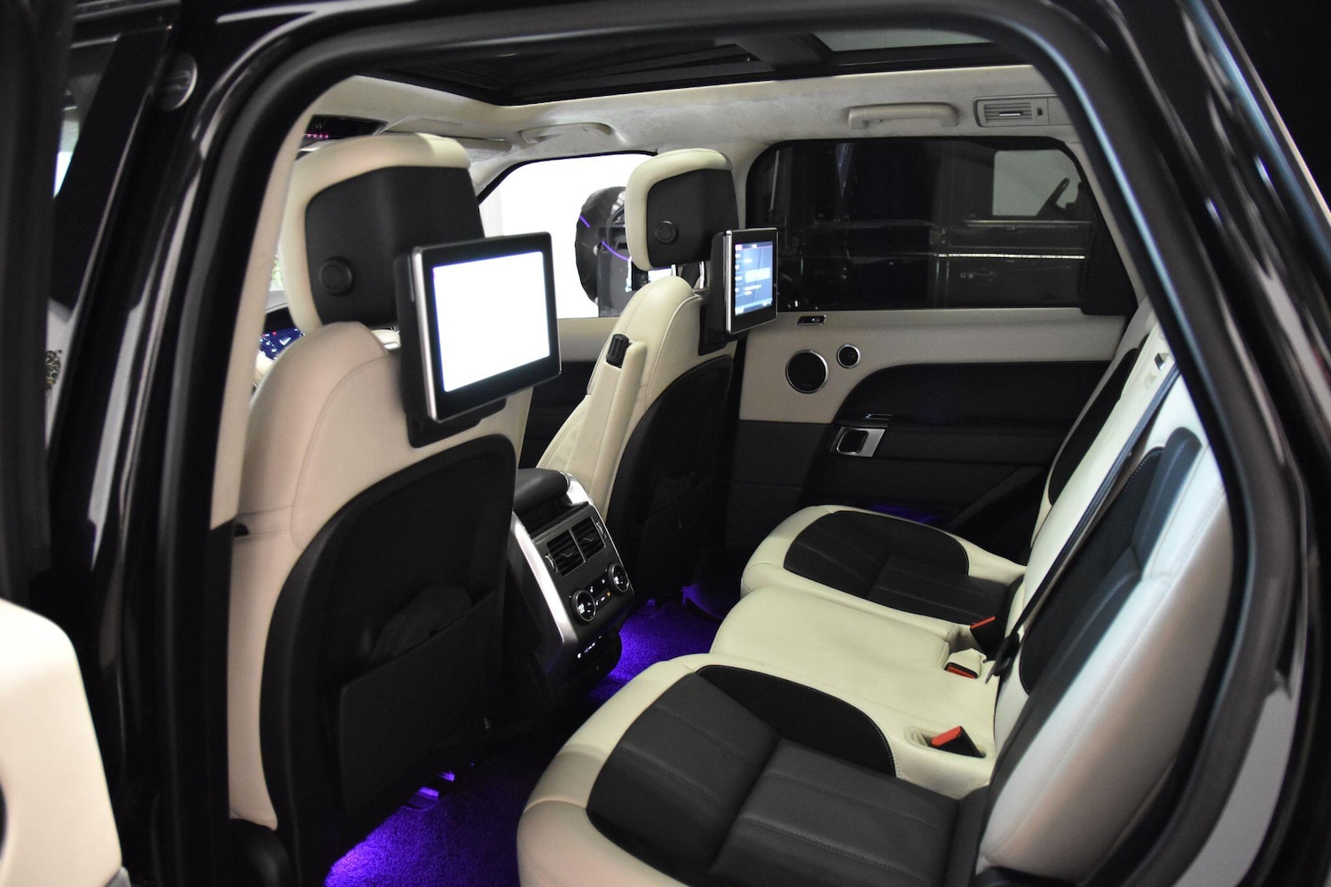 Used Land Rover Range Rover Sport 2018 for sale - 76742861: Photo 29