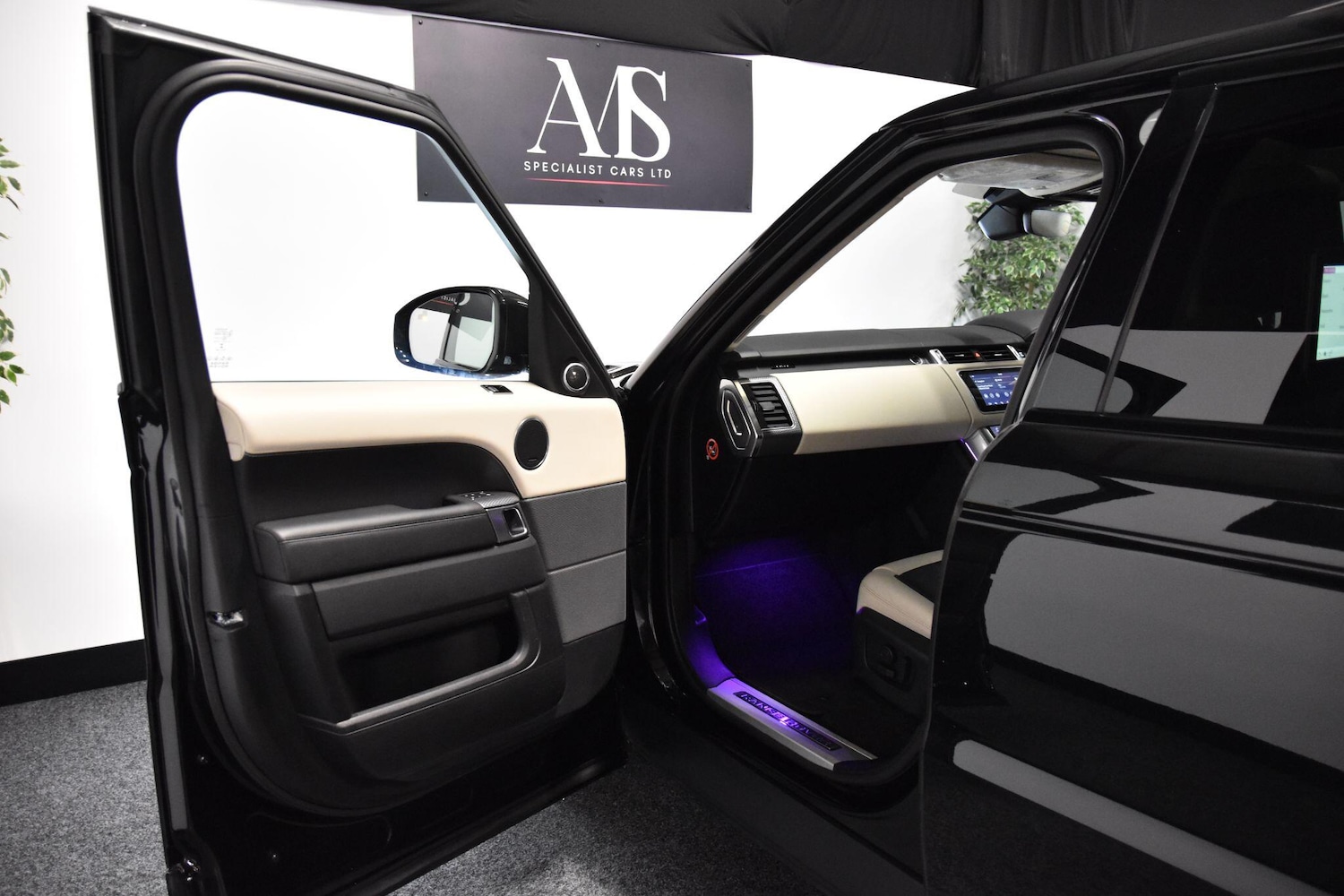 Used Land Rover Range Rover Sport 2018 for sale - 76742861: Photo 32