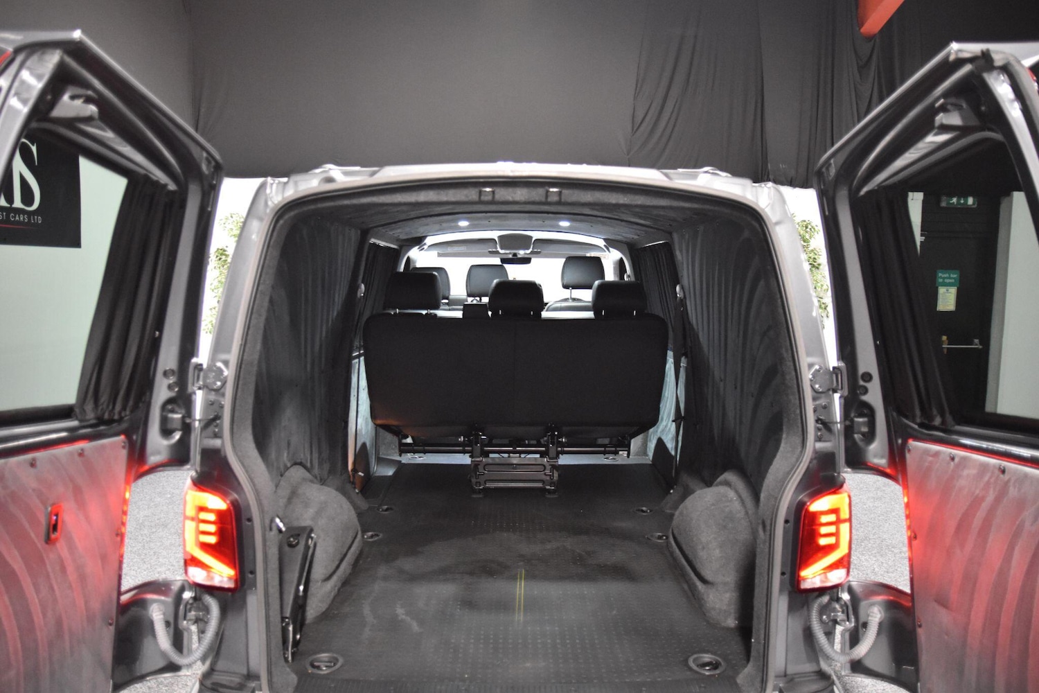 Used Volkswagen Transporter 2021 for sale - 76283173: Photo 27
