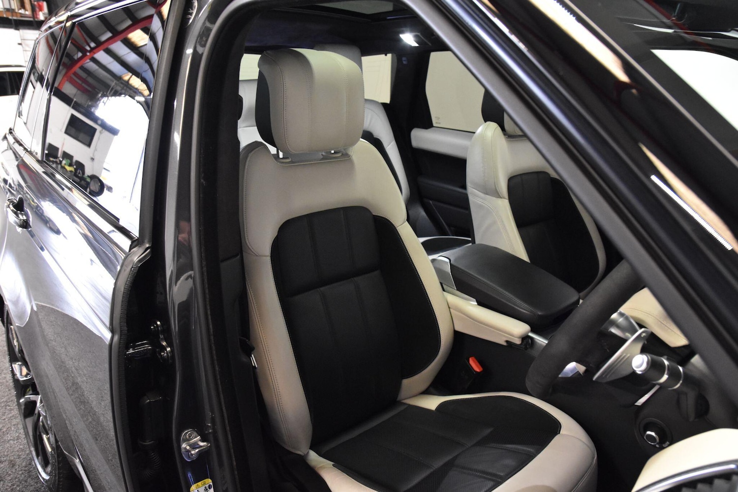 Used Land Rover Range Rover Sport 2019 for sale - 77454736: Photo 9