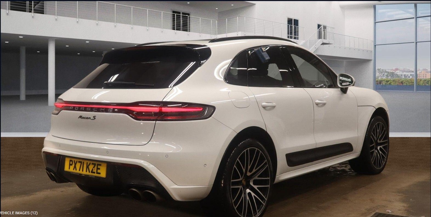 Used Porsche Macan 2021 for sale - 77203212: Photo 4