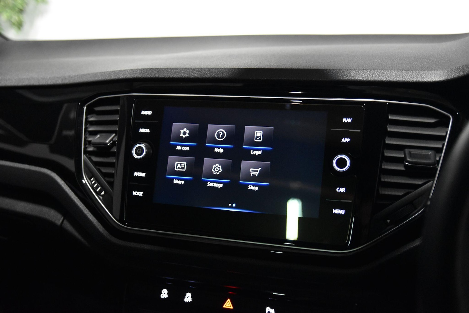 Used Volkswagen T-Roc 2022 for sale - 76260210: Photo 12
