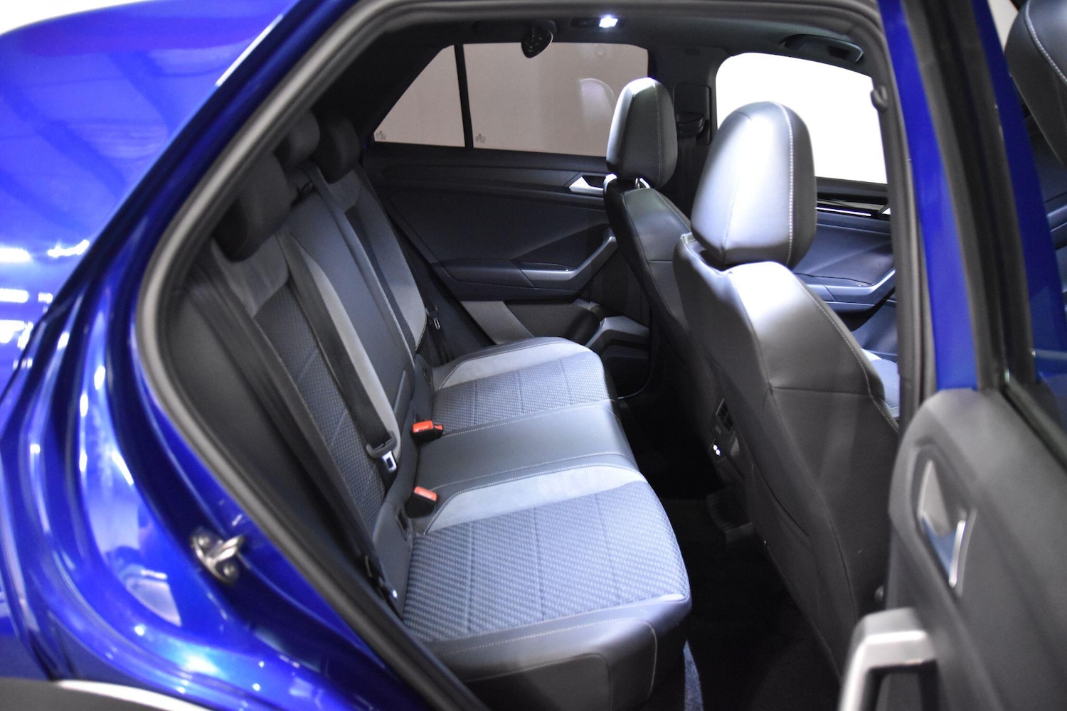 Used Volkswagen T-Roc 2022 for sale - 76260210: Photo 16