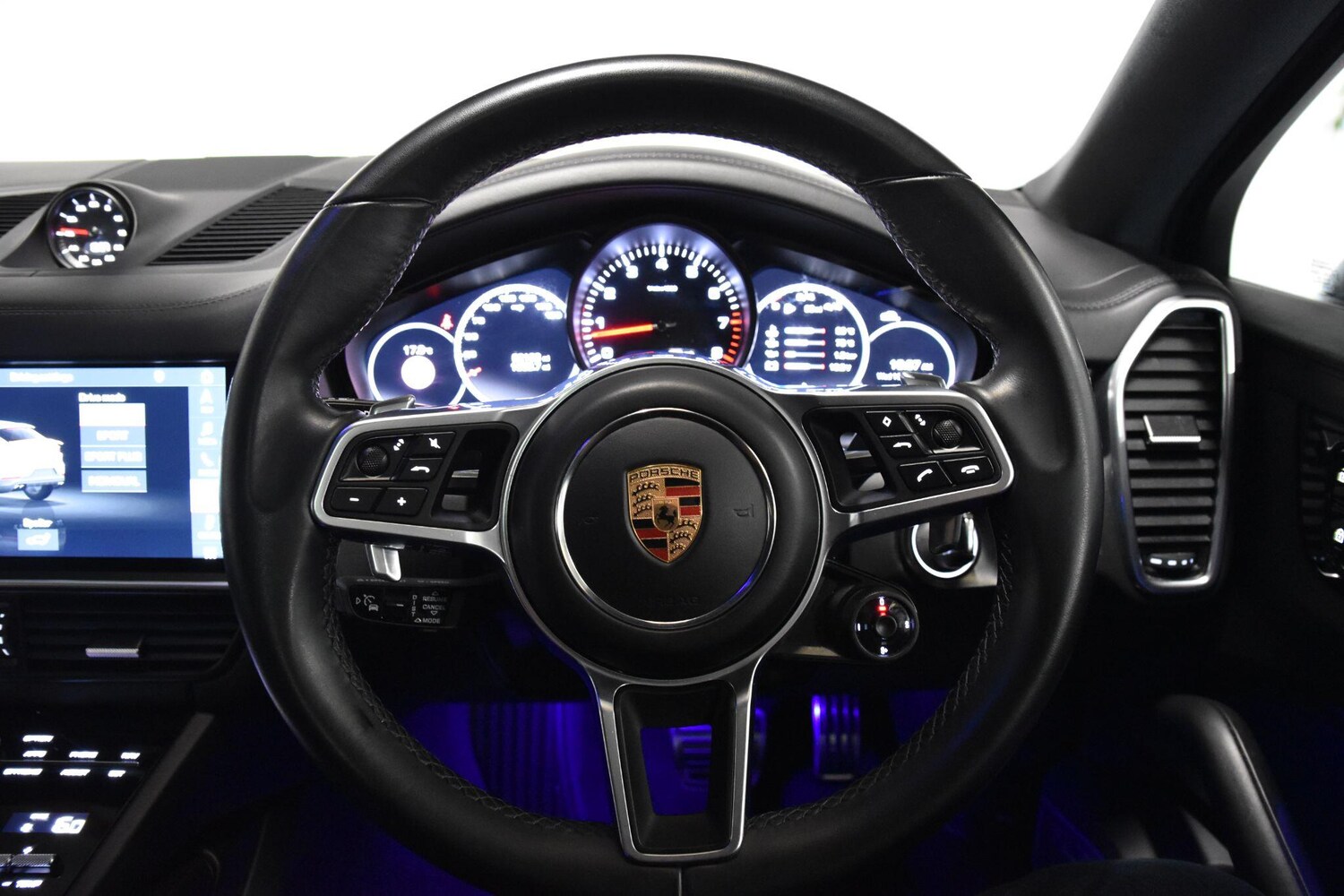 Used Porsche Cayenne 2020 for sale - 78156835: Photo 11