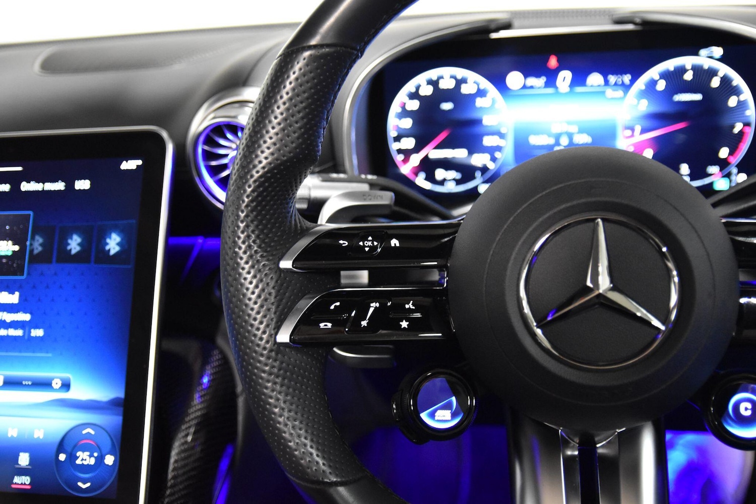 Used Mercedes-Benz SL 2022 for sale - 76645830: Photo 15