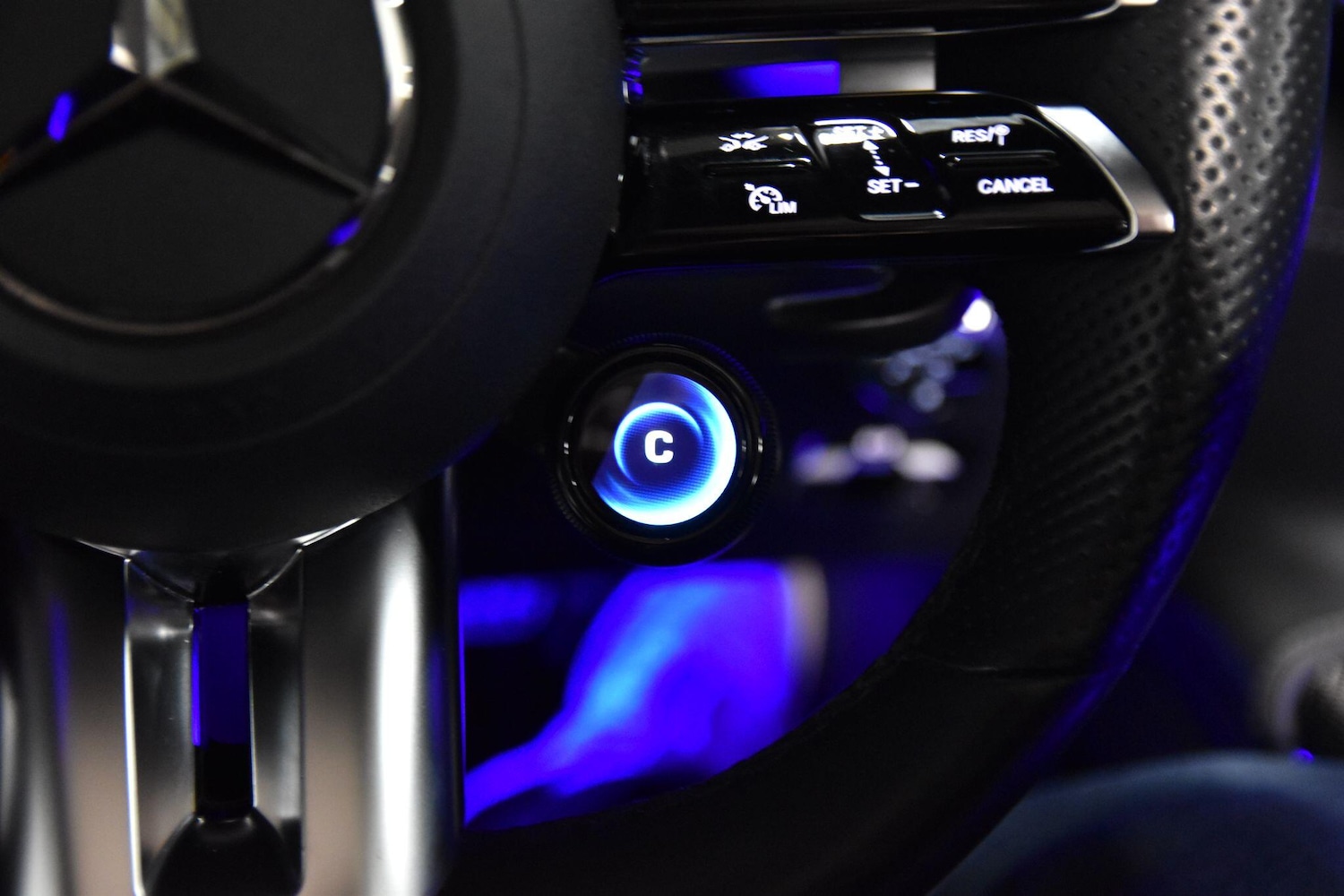 Used Mercedes-Benz SL 2022 for sale - 76645830: Photo 18