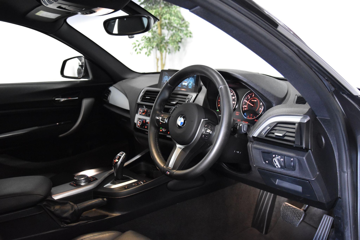 Used BMW 2 Series 2017 for sale - 76645976: Photo 8
