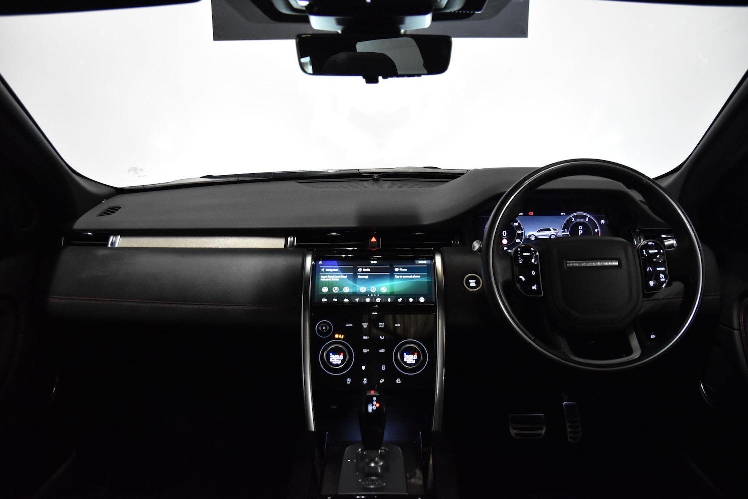 Used Land Rover Discovery Sport 2020 for sale - 76498772: Photo 11