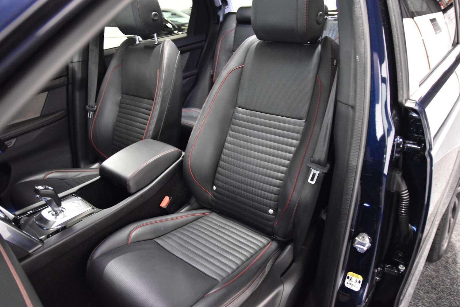 Used Land Rover Discovery Sport 2020 for sale - 76498772: Photo 25