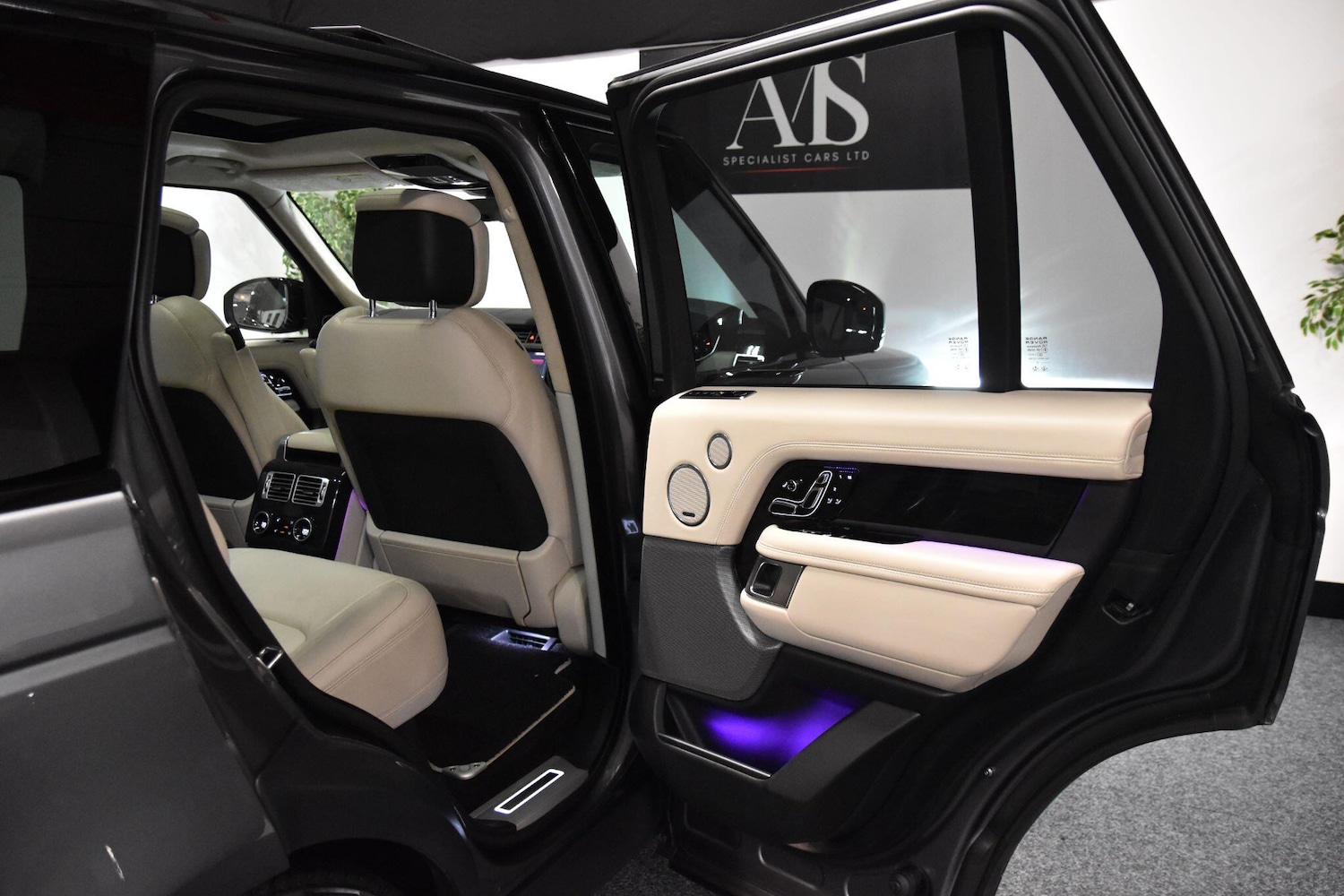 Used Land Rover Range Rover 2019 for sale - 76886311: Photo 31