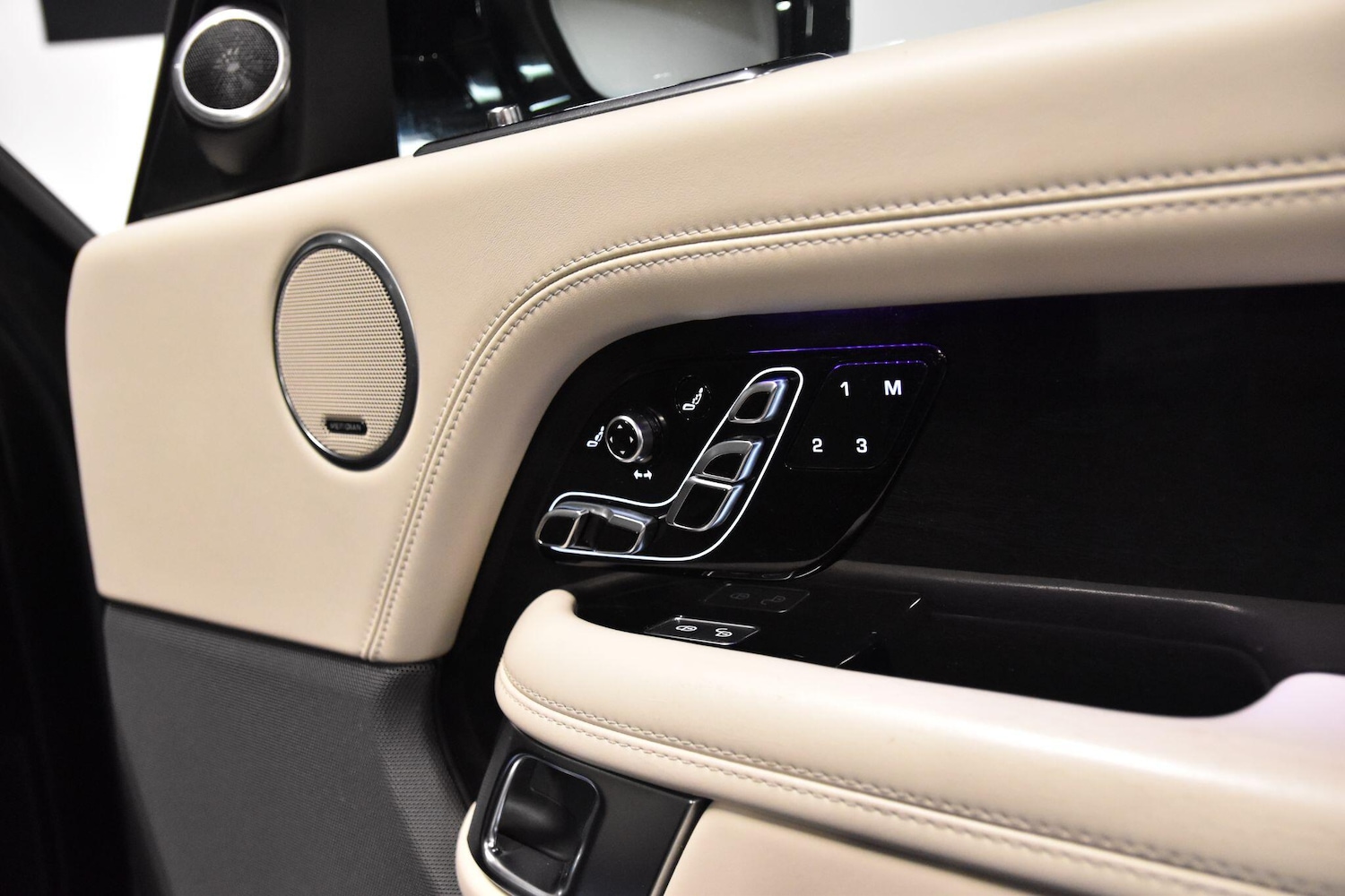 Used Land Rover Range Rover 2019 for sale - 76886311: Photo 8