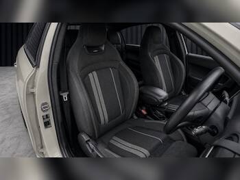 Used MINI Hatch 2021 for sale - 79689987: Photo