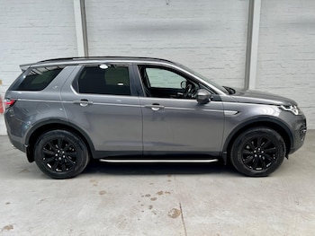 Used Land Rover Discovery Sport 2016 for sale - 79211973: Photo