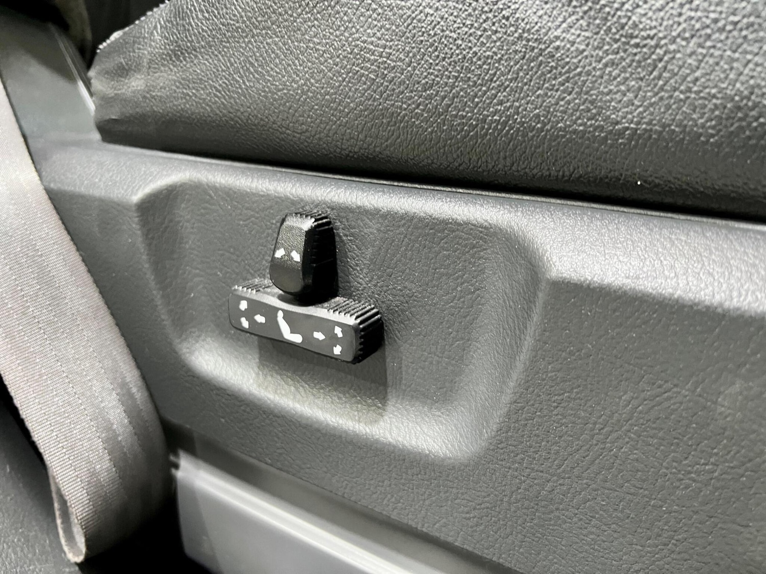 Vehicle 33