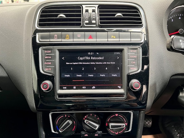 Used Volkswagen Polo 2015 for sale - 75333969: Photo 24