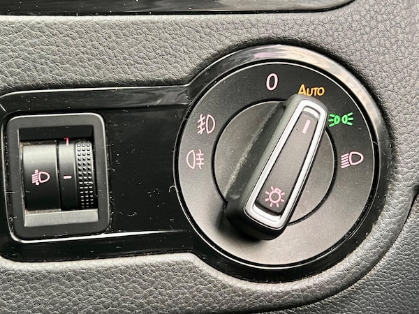Used Volkswagen Polo 2015 for sale - 75333969: Photo 28
