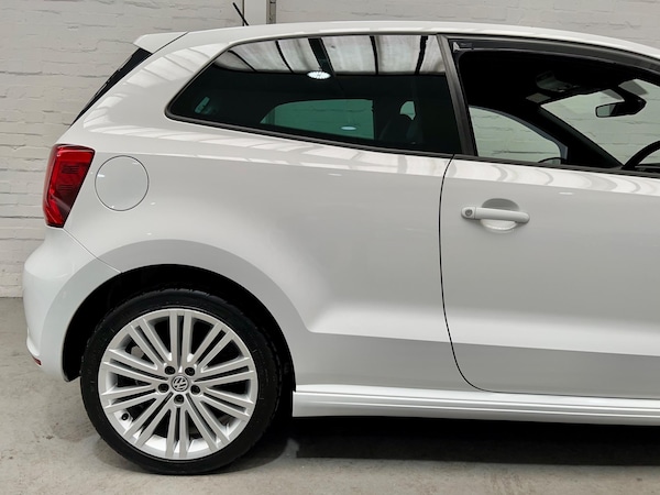 Used Volkswagen Polo 2015 for sale - 75333969: Photo 9