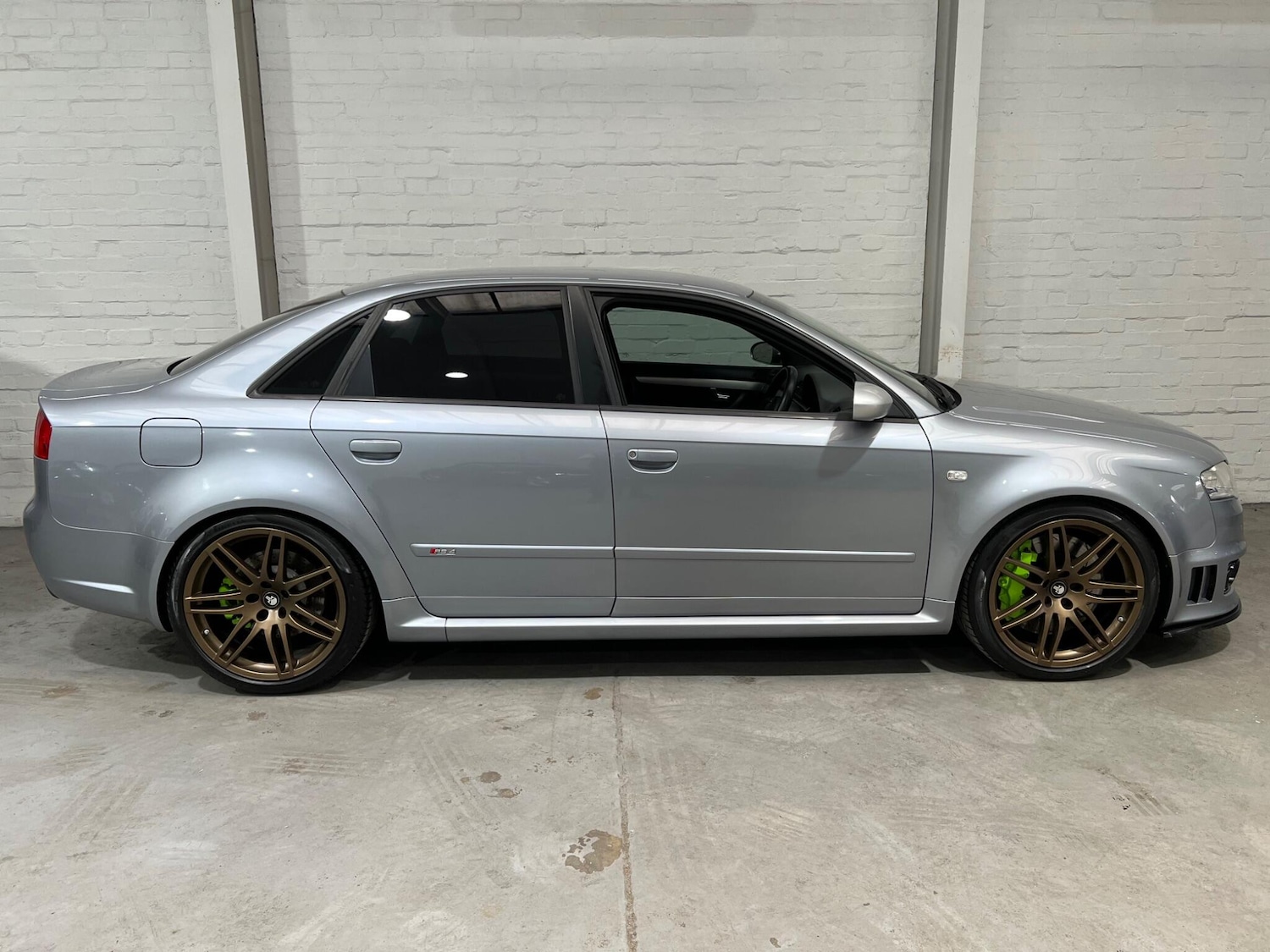 Used Audi RS4 2007 for sale - 76397913: Photo 2