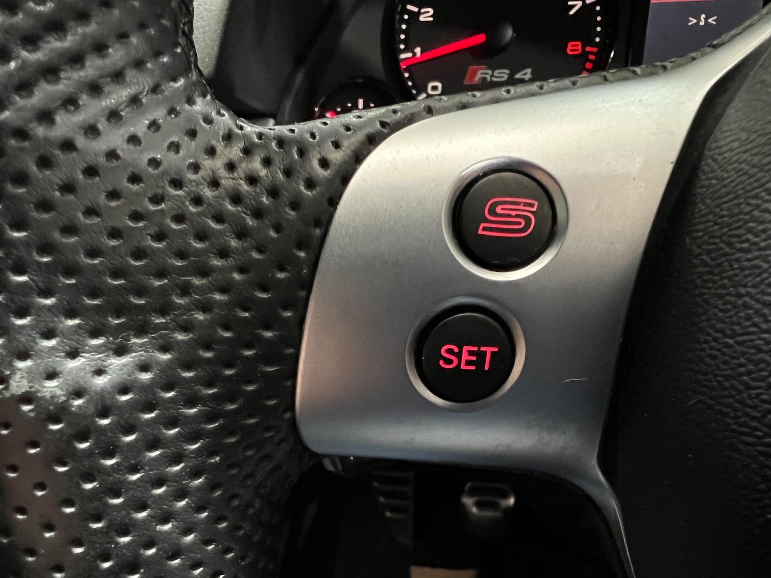 Used Audi RS4 2007 for sale - 76397913: Photo 20