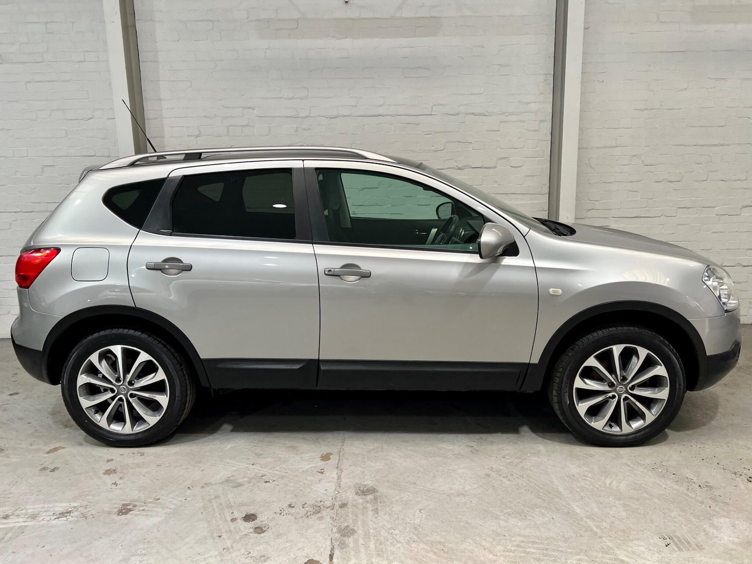 Used Nissan Qashqai 2009 for sale - 76992332: Photo 2