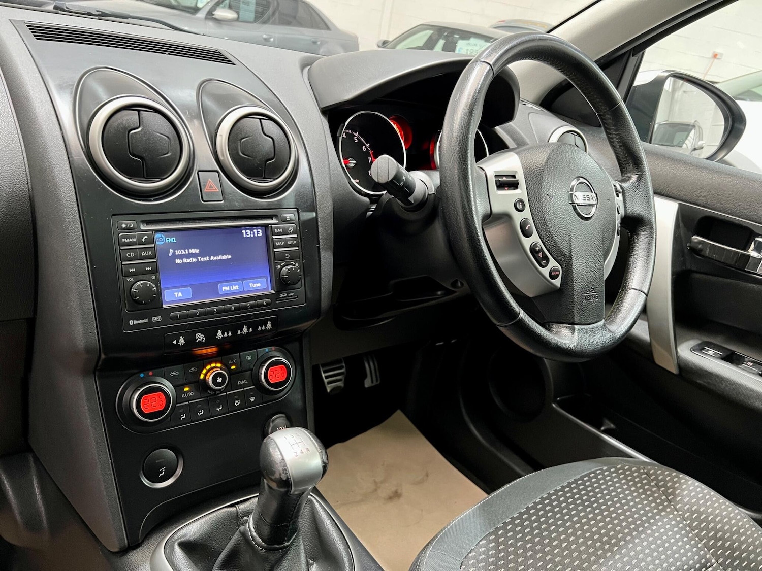 Used Nissan Qashqai 2009 for sale - 76992332: Photo 25