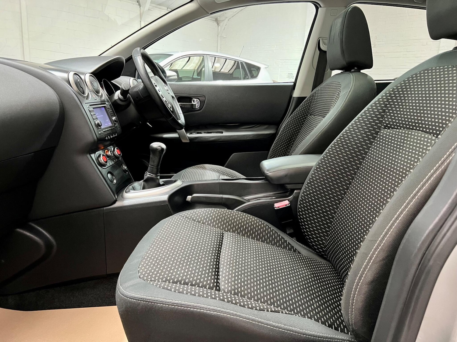 Used Nissan Qashqai 2009 for sale - 76992332: Photo 49