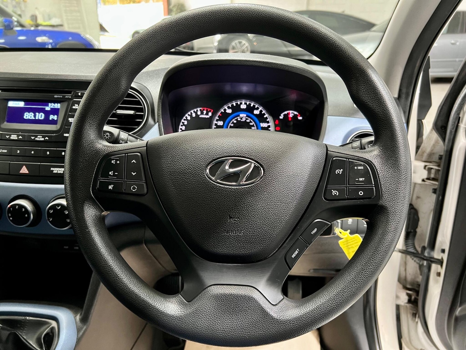 Used Hyundai i10 2014 for sale - 76549855: Photo 19