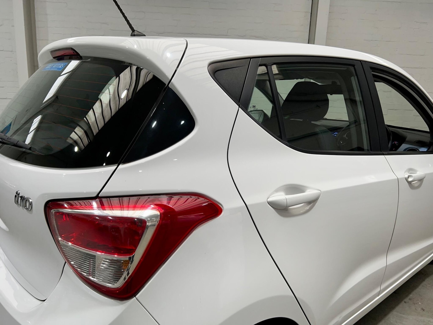 Used Hyundai i10 2014 for sale - 76549855: Photo 42