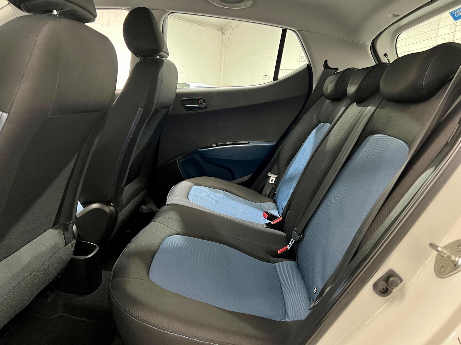 Used Hyundai i10 2014 for sale - 76549855: Photo 50