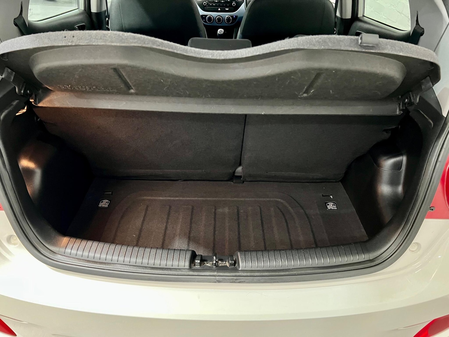 Used Hyundai i10 2014 for sale - 76549855: Photo 54