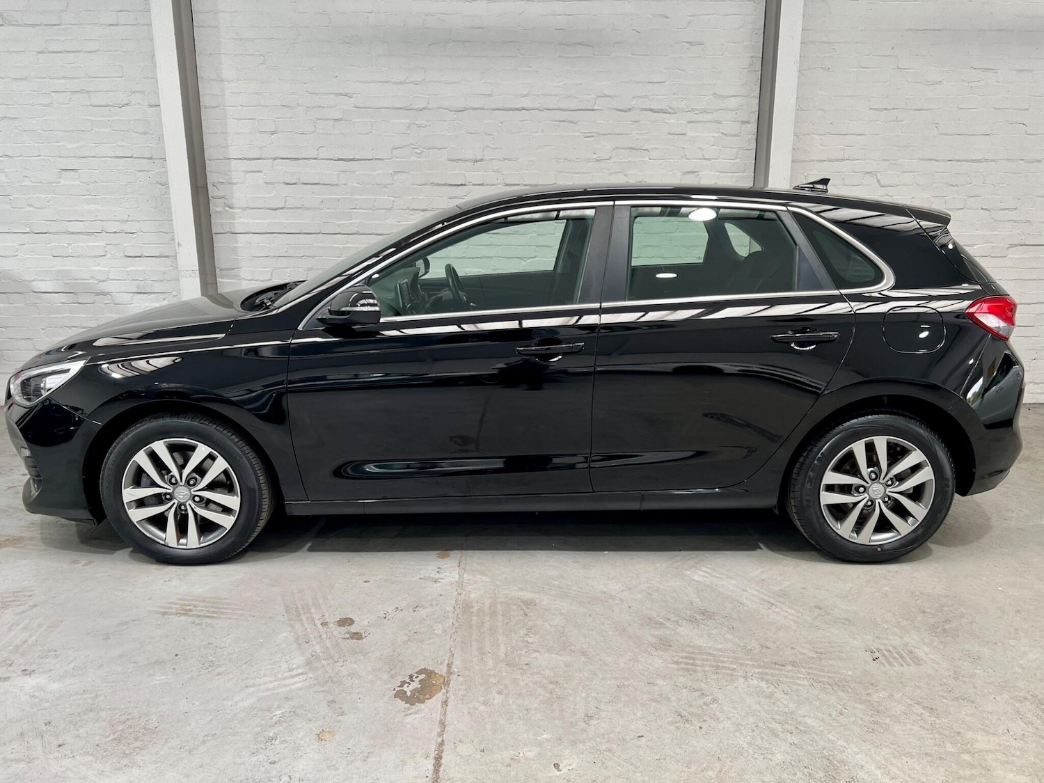 Used Hyundai i30 2018 for sale - 76108596: Photo 14